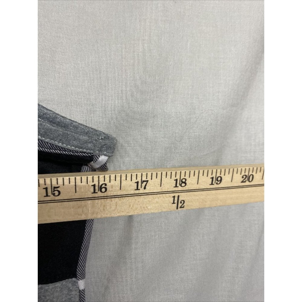 Nike SB Skateboarding Boys Sleeveless Shirt M Tank Top Dri Fit Logo Front Gray - Picture 4 of 5